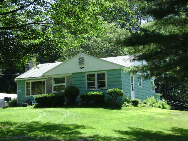Building photograph for 451 MUNGER LN